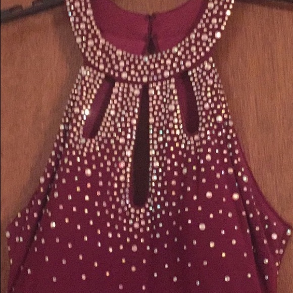 Worn once - Picture 1 of 3